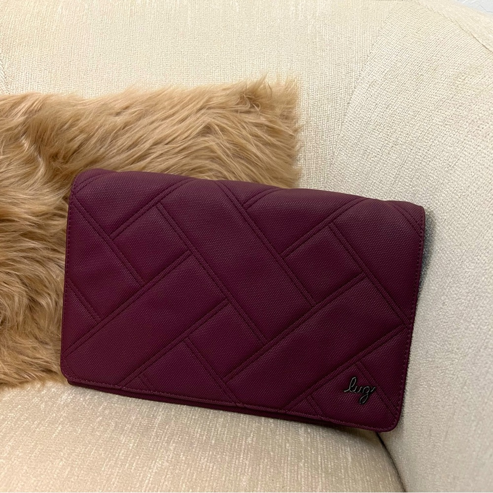 Lug Huddle Matte Luxe VL Shoulder Bag NWT Wine